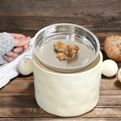 ステンレス鋼の蓋と印刷された特徴 キッチン保管用の白色セラミックヌードル碗
