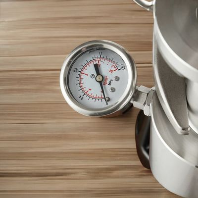 ブラックレーザーロゴの家庭用コーヒーメーカー エスプレッソ バリスタ ツールと圧力計