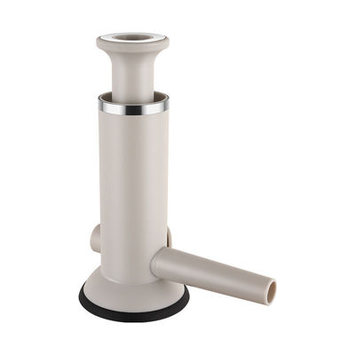 国境を越えたソーセージ エネマ ツール 家庭料理でミートボールとガチョウのスリップ制作