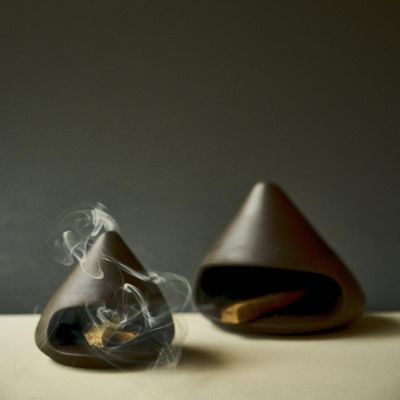 メタルホームデコレーション スティックバックフローセラミックデザインのミニインセンスのバーナーホルダー