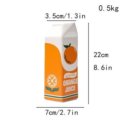 結婚式における現代的な室内装飾のための創造的な水栽培花の展示花瓶