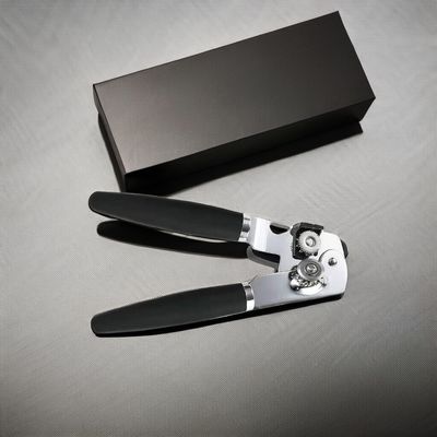 安全エッジデザインとカスタムロゴの多機能ステンレスステールボトルオープナー