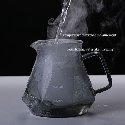 ボロシリケートガラスコーヒーポット 熱耐性 エスプレッソフィルター 滴水器カップの上に注ぐ