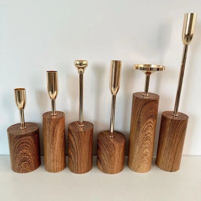 オーダーメイド サイズ 古代の銅 金銀塗装 イベントパーティのための鉄のキャンドルスタイクホルダー