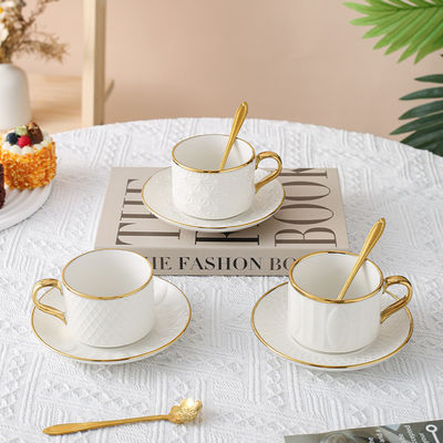 モダンな北欧茶杯 豪華な骨でセット パーソナライズされた色と竹器具