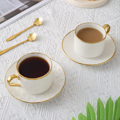 モダンな北欧茶杯 豪華な骨でセット パーソナライズされた色と竹器具
