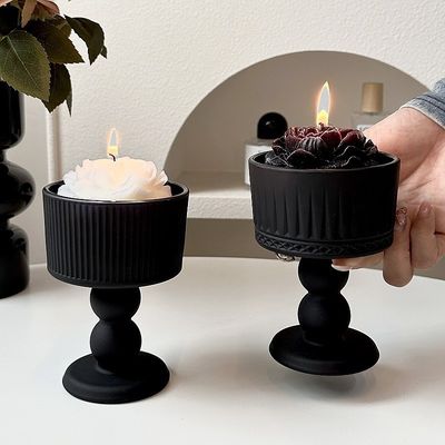 独特の垂直線デザイン ヴィンテージワインカップ プレゼント用 グラスフットデザートボウル