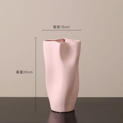 現代の陶器花瓶 結婚式用 卓上ディスプレイ 陶器家具 花瓶
