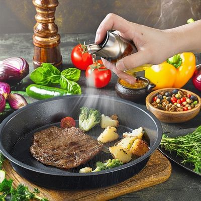 ステンレス鋼とガラス オリーブオイルスプレーヤー キャンプ用 キッチン用具 17.8*4cm