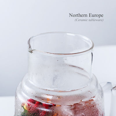 普通のボトルガラスポットセット 高温耐性カップと近代的なデザイン