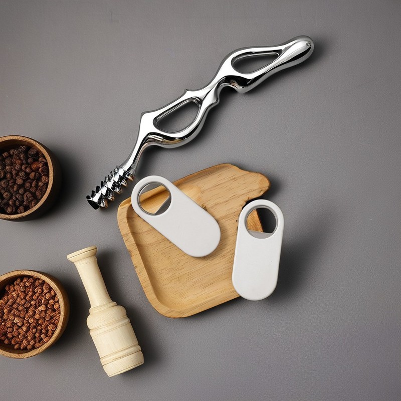 カスタムカラーのための厚くスリープ防止ハンドルステンレス鋼磁気ボトル缶開き機