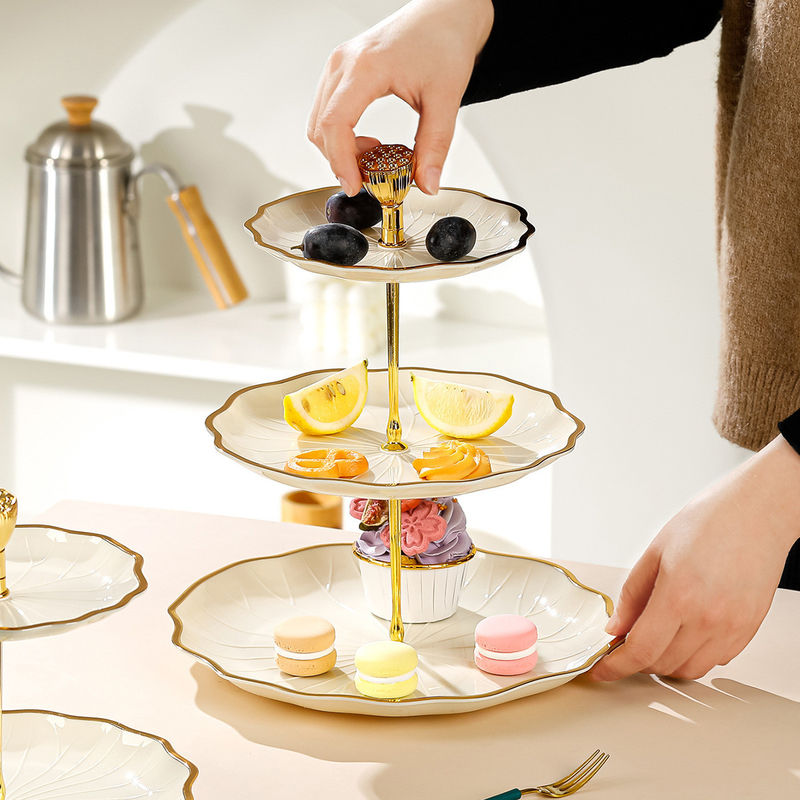 10インチホワイトセラミックプレート 3層使い捨てプレート バレンタインデー イースター用食器