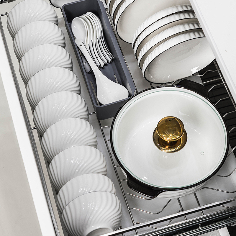 ホテルとレストランのためのスープ皿のスプーンセット ホワイトポルセランの碗